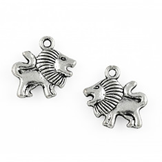 Hanger bedel leeuw antiek zilver